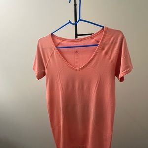 Lululemon Women’s Swiftly Tech in the color Coral